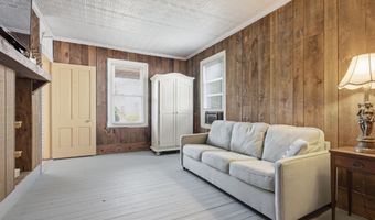 674 E Bay Ave, Barnegat, NJ 08005