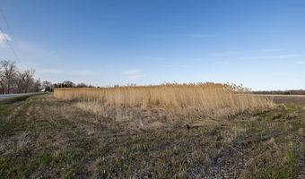 39 W Shore Rd, Alburgh, VT 05440