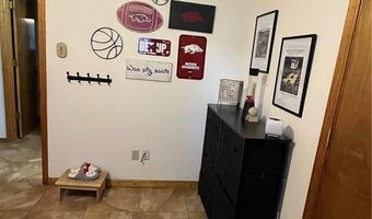 806 SE Avenue 8 Ave, Atkins, AR 72823