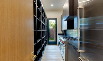 24 Soaring Bird Ct, Las Vegas, NV 89135