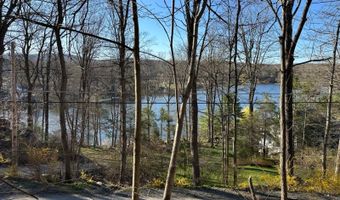 43 Hemlock Ave, Andover, NJ 07860