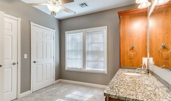 4604 N Peniel Ave, Bethany, OK 73008