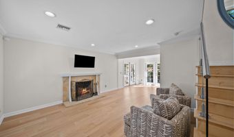 30729 Lakefront Dr, Agoura Hills, CA 91301