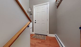 24 Hillside Cir, Brookfield, CT 06804