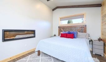 3895 N Royal Dr, Alton, UT 84710