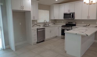 12744 Running Deer, Apple Valley, CA 92308