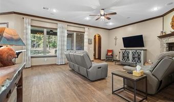 579 Chateau Bnd, Ardmore, OK 73401