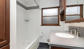 1804 LAUREL Dr, Cheyenne, WY 82009