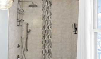 1405 Surrey Ln, Algonquin, IL 60102