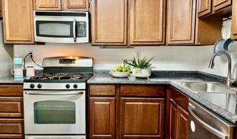1300 ARMY NAVY Dr 816, Arlington, VA 22202