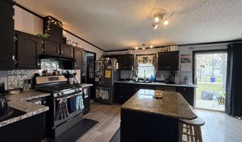 112 S College St, Adams, WI 53910