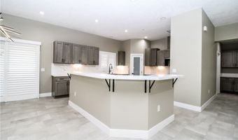 19299 Roanoke Rd, Apple Valley, CA 92307
