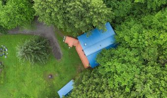 46 Log Cabin Dr, Cambridge, VT 05465