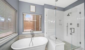 14633 Lakecrest Dr, Addison, TX 75001