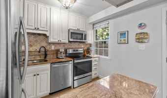 1111 N PITT St 1C, Alexandria, VA 22314