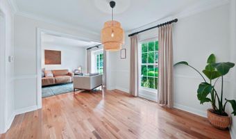 5 LINDEN SPRING Ln, Bear, DE 19701