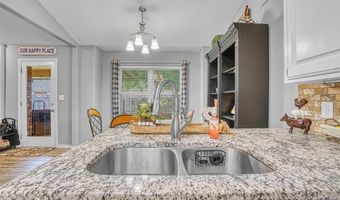 809 Jamestown Dr, Altus, OK 73521