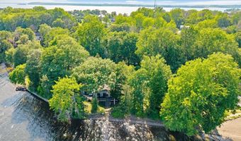 14 Macomber Pt, Alburgh, VT 05440