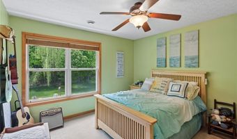 1250 Orchard Glen Dr, Amherst, OH 44001