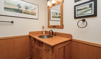 1108 Elm St, Baldwin City, KS 66006