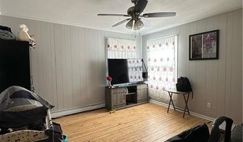 69 Whipple Ave, Cranston, RI 02920