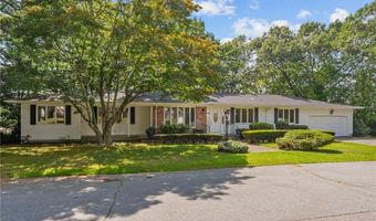 2 Julia Dr, North Providence, RI 02911