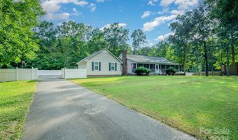 2106 Woodhurst Ln, Albemarle, NC 28001