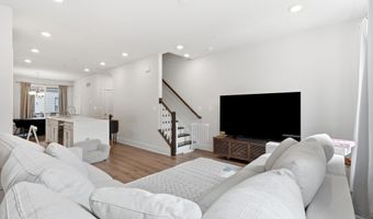 153 LOCKE St, Baltimore, MD 21230