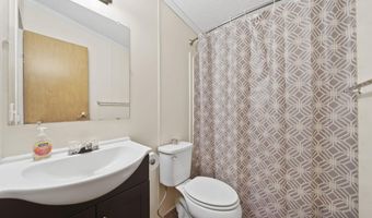 521 Rio Grande Dr, Adrian, MI 49221