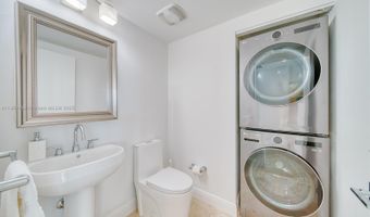 3131 NE 188th St 2-1103, Aventura, FL 33180