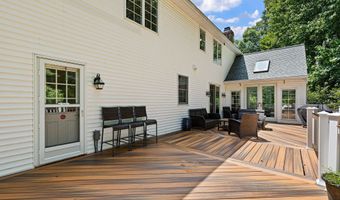 14 STONEBRIDGE Dr, Hockessin, DE 19707