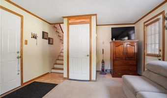 690 Garnette Rd, Akron, OH 44313