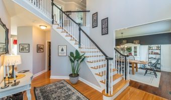 4 GARRY Ln, Andover, NJ 07848