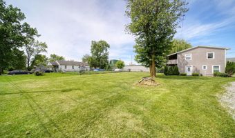 916 Oak St, Adrian, MI 49221
