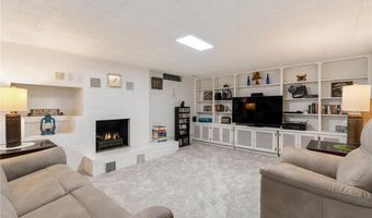 307 21st St NW, Austin, MN 55912