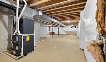 2 FOXFIELD Ct, Bear, DE 19701