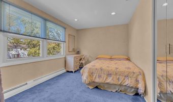37 Faith Ln, Aberdeen, NJ 07747
