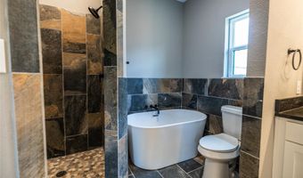 207 S James St, Alvarado, TX 76009