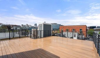 111 B St 8, Boston, MA 02127