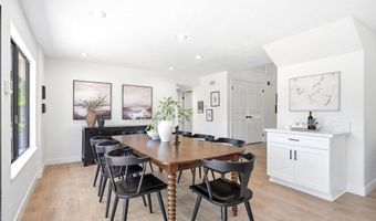 27833 Via Amistosa, Agoura Hills, CA 91301