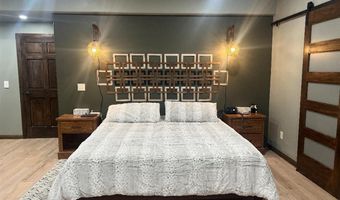 1113 10Th St, Aurora, NE 68818