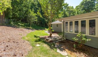605 CRESTVIEW Rd, Anniston, AL 36207