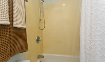 1111 Akipohe St 13B, Kailua, HI 96734
