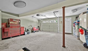 116 Homestead Ln 116, Brookfield, CT 06804