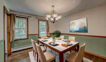 12 School House Hl, Burlington, CT 06013