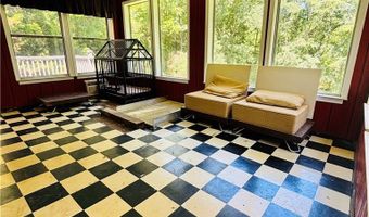 110 Saxon Woods Dr, Athens, GA 30607