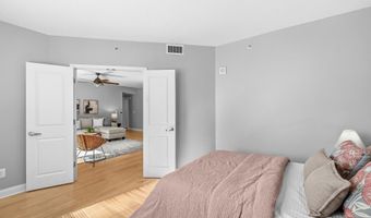 1020 N HIGHLAND St 524, Arlington, VA 22201