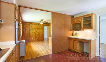 2853 Broadstone Rd, Banner Elk, NC 28604