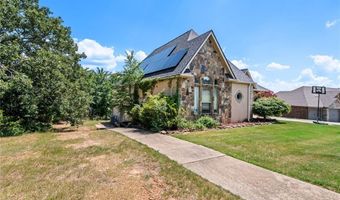 3911 Golf Course Dr, Alma, AR 72921