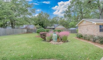 4101 Lakeway Cir, Benton, LA 71006